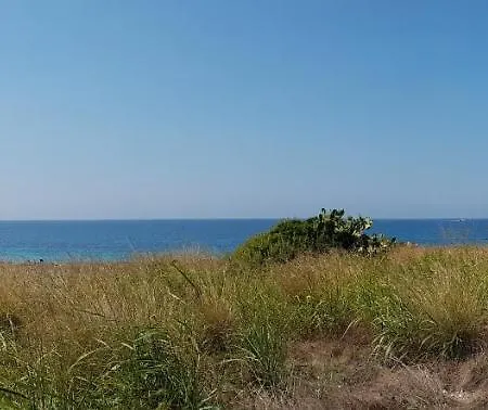 Villa Liberta - Casa Fronte Mare Torre Suda