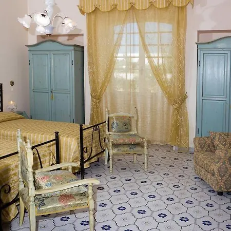 Villa Liberta - Casa Fronte Mare Torre Suda