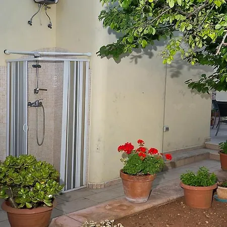 Liberta - Casa Fronte Mare Torre Suda